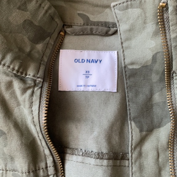 Brand New Old Navy Twill Camo Jacket - Picture 2 of 5